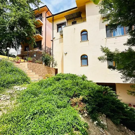 Guest house Mari Guest *