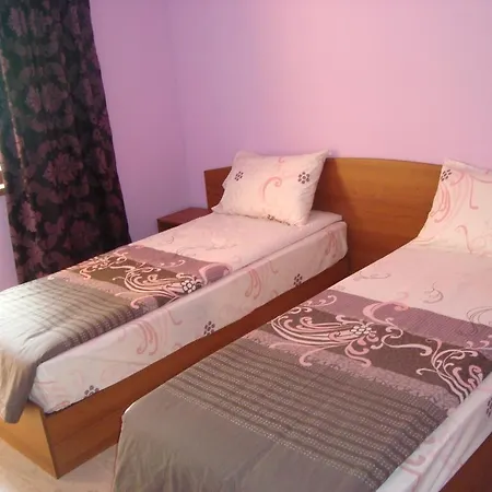 Guest house Mari Guest *