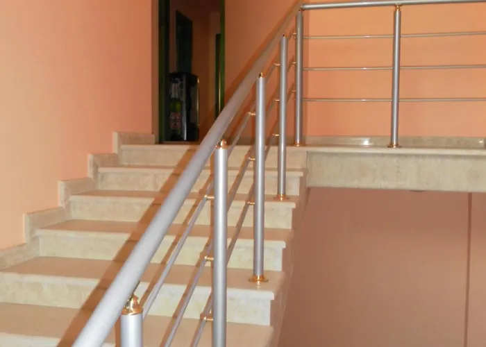 Πανσιόν Mari Guest Golden Sands