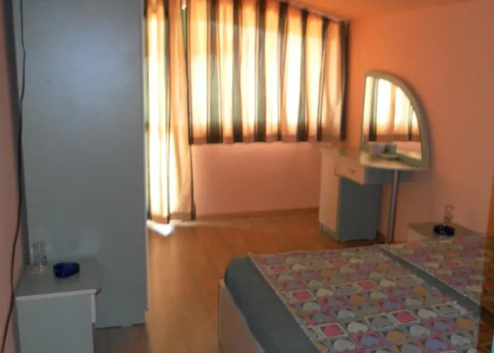 Mari Guest Penzion *