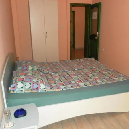 мари за гости Къща за гости Златни пясъци